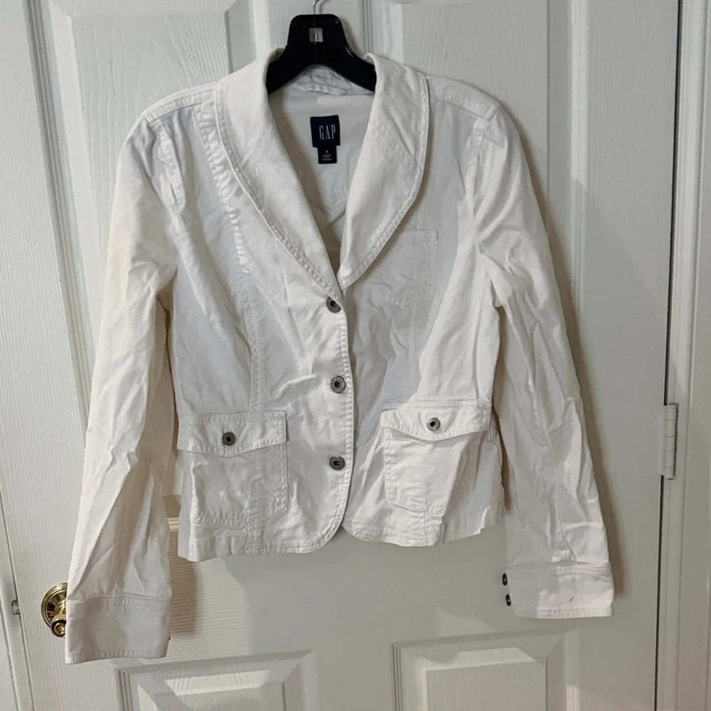 GAP Women's white Blazer Jean jacket size 8